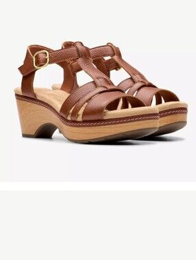 Clarks Brown Leather T-Strap Platform Sandals
